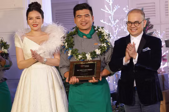 Chef Thành Vương trở thành Quán quân mùa 2 Đầu bếp Thượng đỉnh 