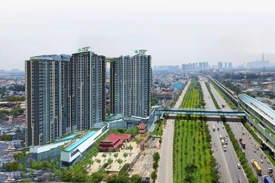 Metro Star có cầu bộ hành kết nối trực tiếp với ga Metro số 10