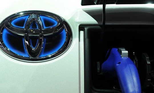 Toyota phát triển pin công nghệ mới có khả năng sạc siêu nhanh Ảnh: roadandtrack.com