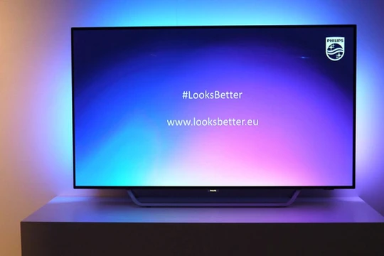 Tivi OLED Philips 9002