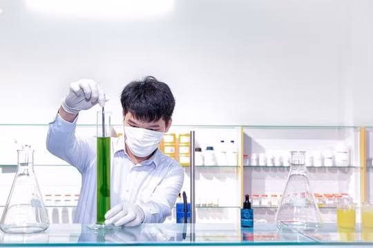 Bên trong phòng nghiên cứu, điều chế tại Detox Blanc