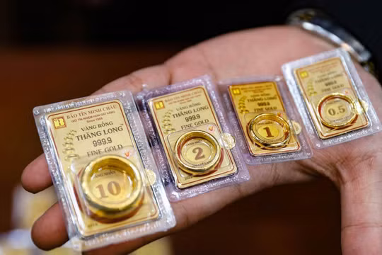 Vàng nhẫn đồng loạt giảm sâu trong phiên sáng 15/7. Ảnh minh hoạ.