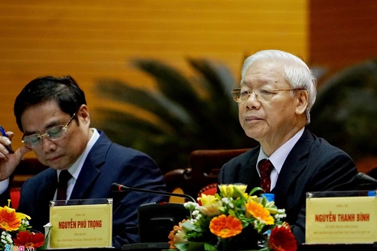 Theo Tổng bí thư, hiện vẫn còn một số bộ phận cấp ủy chưa nhận thức được vai trò, vị trí, trách nhiệm của công tác cán bộ, xây dựng Đảng, vẫn còn những vi phạm của một số cán bộ, đảng viên ở mức đáng báo động.