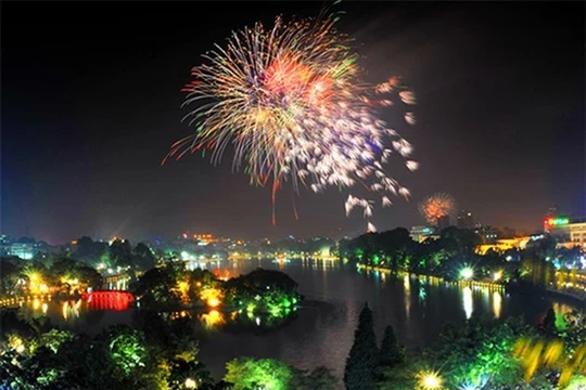 Điểm bắn tại Hồ Gươm có thể kéo dài thời gian bắn từ 20 đến 30 phút (do gộp từ hai trận địa bắn lại thành một). Ảnh: Hanoi.gov.vn