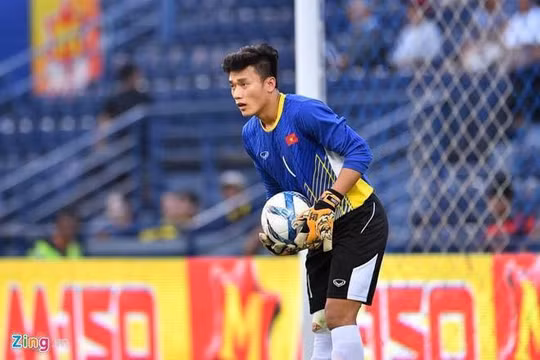 Thủ môn Bùi Tiến Dũng.