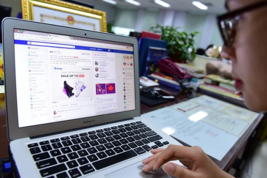 Hãy dùng thử các chiến thuật khác nhau để thu hút sự chú ý của đối tượng và thúc đẩy họ thực hiện hành động mà bạn muốn. Ảnh minh họa: Facebook.