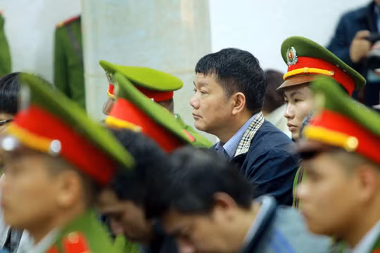 Bị cáo Đinh La Thăng tại phiên tuyên án sáng nay (22/1).