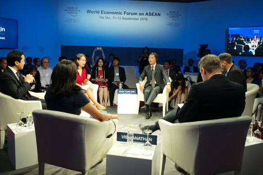 Bộ trưởng Bộ Công Thương Trần Tuấn Anh tại phiên thảo luận về “Thị trường số, Cơ hội toàn cầu”.