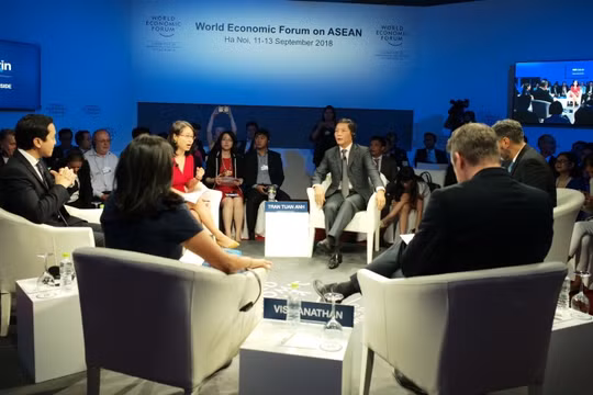 Bộ trưởng Bộ Công Thương Trần Tuấn Anh tại phiên thảo luận về “Thị trường số, Cơ hội toàn cầu”.