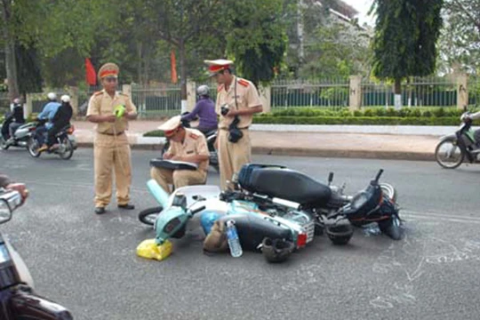 So với ngày 16/2 (mùng 1 Tết), số vụ tai nạn giao thông tuy giảm 4 vụ, nhưng số người chết lại tăng thêm 2 người và tăng 1 người bị thương. Ảnh: Tổng Cục đường bộ.