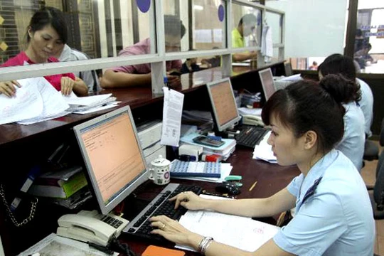 Ứng dụng công nghệ thông tin trong hoạt động của các cơ quan nhà nước là một trong những trọng tâm đầu tư hiện nay. Ảnh: Vinhphuc.gov.vn