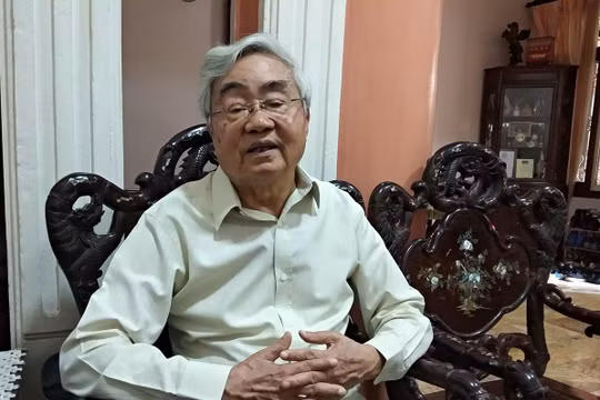 GS. VS. Phạm Minh Hạc -- Nguyên Bộ trưởng Bộ Giáo dục.