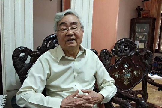 GS. VS. Phạm Minh Hạc -- Nguyên Bộ trưởng Bộ Giáo dục.