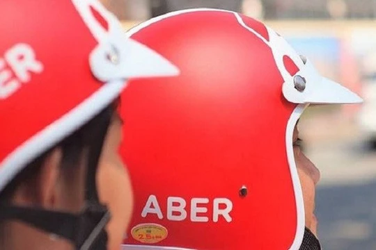 Aber là ứng dụng gọi xe do một nhóm kỹ sư công nghệ người Việt ở Châu Âu ấp ủ từ năm 2015