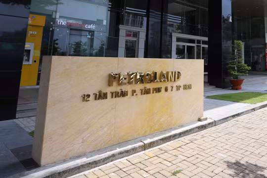 PTL lập tức tăng kịch trần sau thông tin đổi chủ