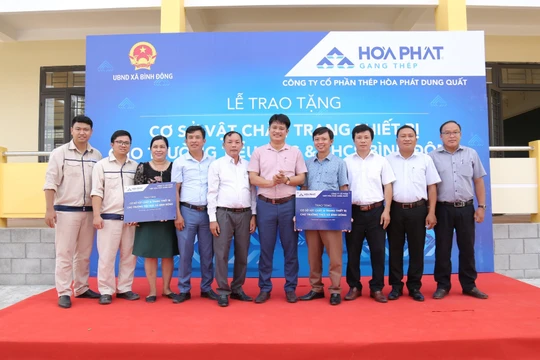 Hòa Phát trao tặng cơ sở vật chất và trang thiết bị tài trợ cho trường Tiểu học và THCS xã Bình Đông