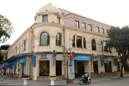 Sở Giao dịch Chứng khoán Việt Nam (VNX) báo lãi 1.300 tỉ đồng sau 9 tháng