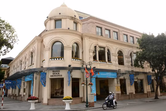 Sở Giao dịch Chứng khoán Việt Nam (VNX) báo lãi 1.300 tỉ đồng sau 9 tháng