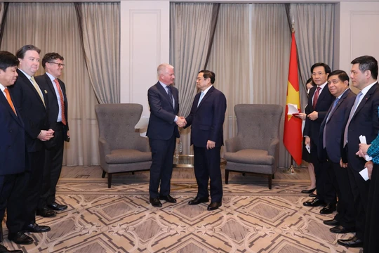 Thủ tướng Phạm Minh Chính tiếp ông Chip Kaye, Tổng giám đốc Warburg Pincus (Ảnh: VGP)