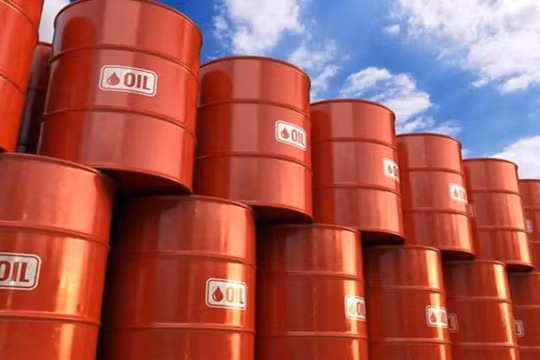 Soi hàng tồn kho của doanh nghiệp xăng dầu trong bối cảnh có hiện tượng khan hiếm
