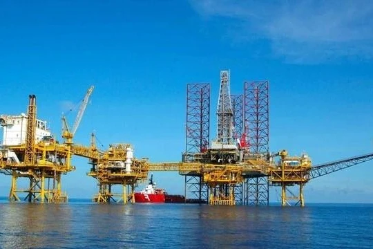 Lý do Việt Nam bỏ tỷ USD nhập khẩu dầu thô trong khi vẫn xuất khẩu