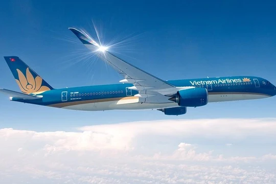 Vietnam Airlines thoát án hủy niêm yết nhờ thoái vốn Cambodia Angkor Air