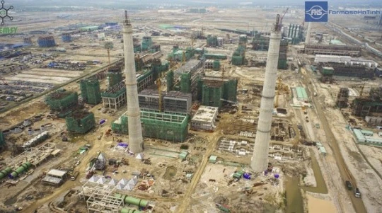 Đang nghiên cứu hàng ngàn trang tài liệu liên quan đến Formosa