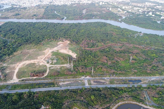 Khu đất Phước Kiển bị kết luận có vi phạm trong chuyển nhượng. Ảnh: Zing