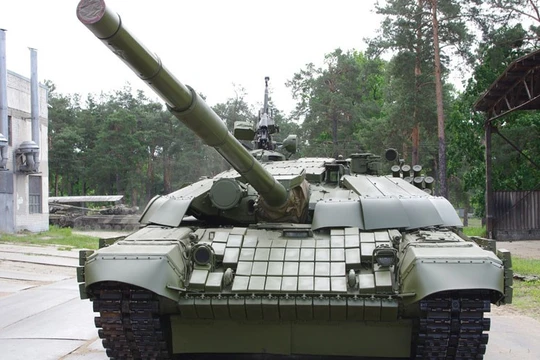 Clip lính Ukraina dùng nòng pháo xe tăng làm... gậy 'tự sướng'