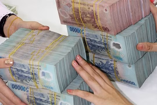 Tổng tài sản tổ chức tín dụng tăng 156.000 tỉ đồng trong một tháng