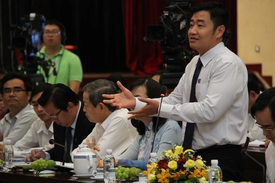 Tiến sĩ Trần Hữu Lộc (ĐH Nông lâm TP HCM) phát biểu tại buổi gặp. Ảnh: P.T 