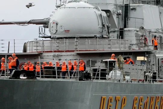 Tuần dương hạm tên lửa hạt nhân hạng nặng Pyotr Velikiy 