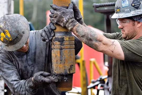 Dầu tăng hơn 8%, đạt mức tăng 3 ngày mạnh nhất kể từ năm 1990