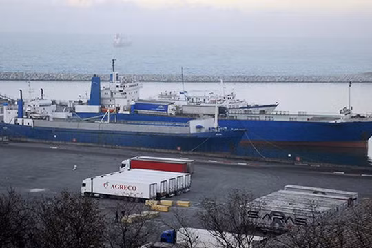 Tàu Nga tại cảng Zonguldak, Thổ Nhĩ Kỳ ngày 9.12.2015 - Ảnh chụp màn hình DailySabah