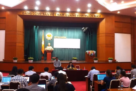 Bộ Tài chính tổ chức họp báo chiều 02/07/2016.