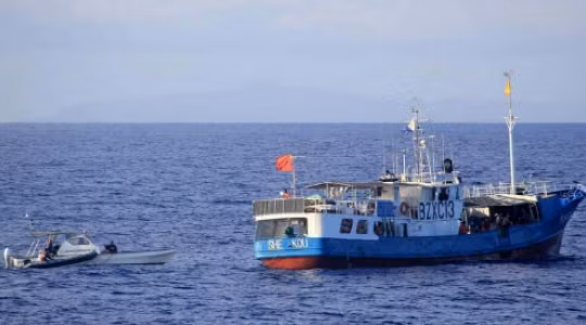 Trung Quốc: Chính quyền cướp đảo, ngư dân trộm cắp cá