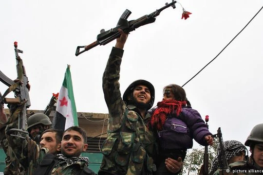 Tin nóng 24h: Chiến cuộc dai dẳng, đẫm máu ở Syria, NATO ngày càng bất bình với Thổ và Saudi Arabia. Nhiều người làm chức to nhưng nhân dân không quý trọng