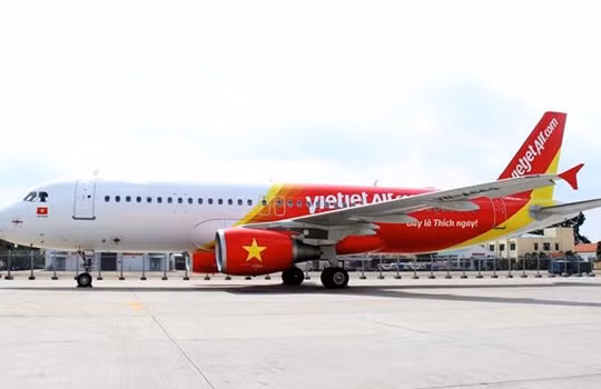 Năm 2015, Vietjet Air sẽ khai trương nhiều tuyến bay mới từ sân bay Cát Bi đi Đà Nẵng, Nha Trang, Đà Lạt. 