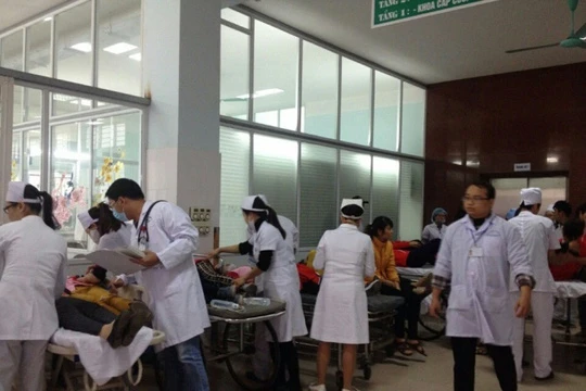  Năm nay, doanh nghiệp thưởng Tết 1 tháng lương Năm nay, doanh nghiệp thưởng Tết 1 tháng lương Vụ đưa quan tài lên cao tốc: Kiểm điểm hàng loạt cán bộ Xe biển đỏ gây tai nạn liên hoàn trên Quốc lộ 1K 23 năm tù cho nghịch tử giết cha Va chạm giao thông, gi