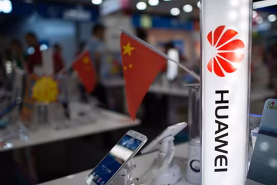 Huawei muốn vươn mình ra thế giới, trở thành 'ông hoàng' trên thị trường smartphone - Ảnh: AFP