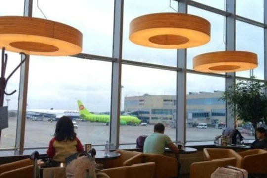 Lệnh cấm bay của Ukraine khiến quan hệ Nga - Ukraine càng thêm căng thẳng - Ảnh: BBC