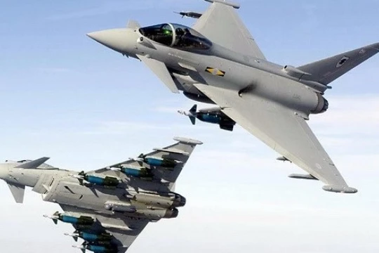 Máy bay của Không quân Hoàng gia Anh. Ảnh: Daily Mail