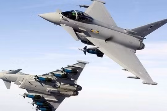 Máy bay của Không quân Hoàng gia Anh. Ảnh: Daily Mail