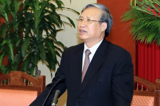 ng Trần Quốc Vượng sẽ giữ chức Thường trực Ban Bí thư và Chủ tịch Hội đồng Lý luận Trung ương.