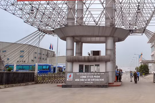 Nhà máy của Công ty cổ phần hóa dầu và xơ sợi dầu khí - một trong những ông lớn lỗ nghìn tỉ ẢNH: N.A