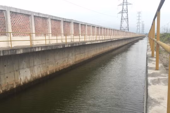 Hệ thống kênh mương xử lý nước thải của Formosa - Ảnh: Văn Định