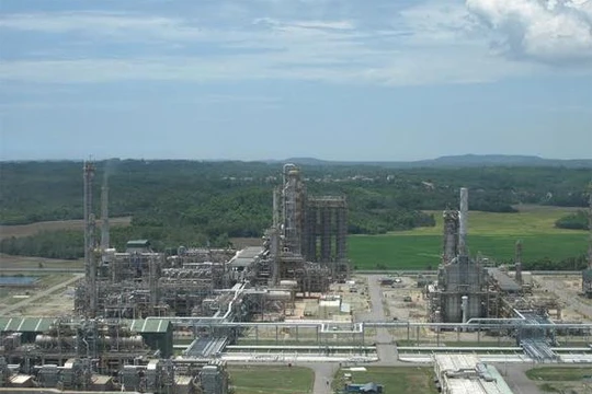 PVN lại rút ruột bù lỗ cho hoá dầu