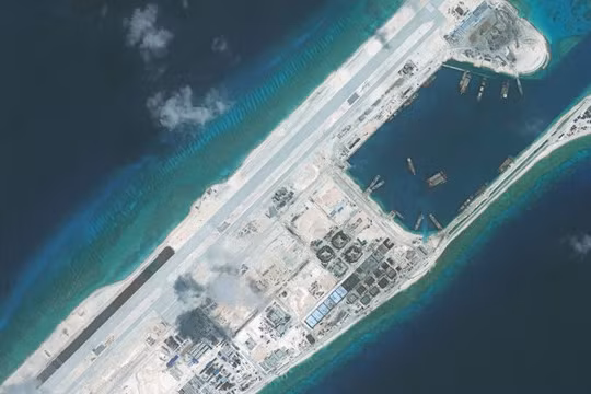 Mỹ sẽ "tuần tra" sát đảo nhân tạo ở Biển Đông "trong vài ngày nữa"