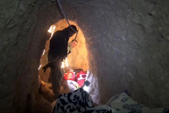 Mạng lưới đường hầm của khủng bố IS tại Sinjar