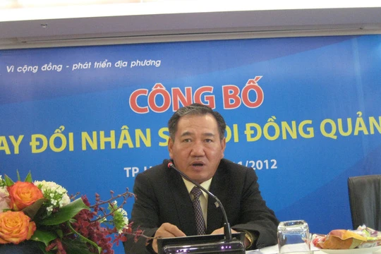 Tổng giám đốc Eximbank từ chức